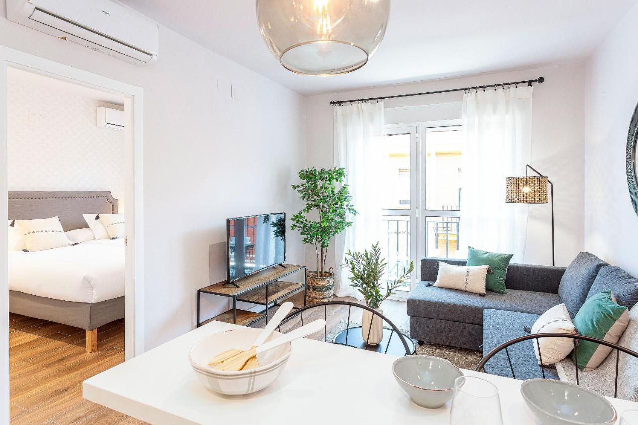 Genteel Home Santa Marta Seville Exterior photo