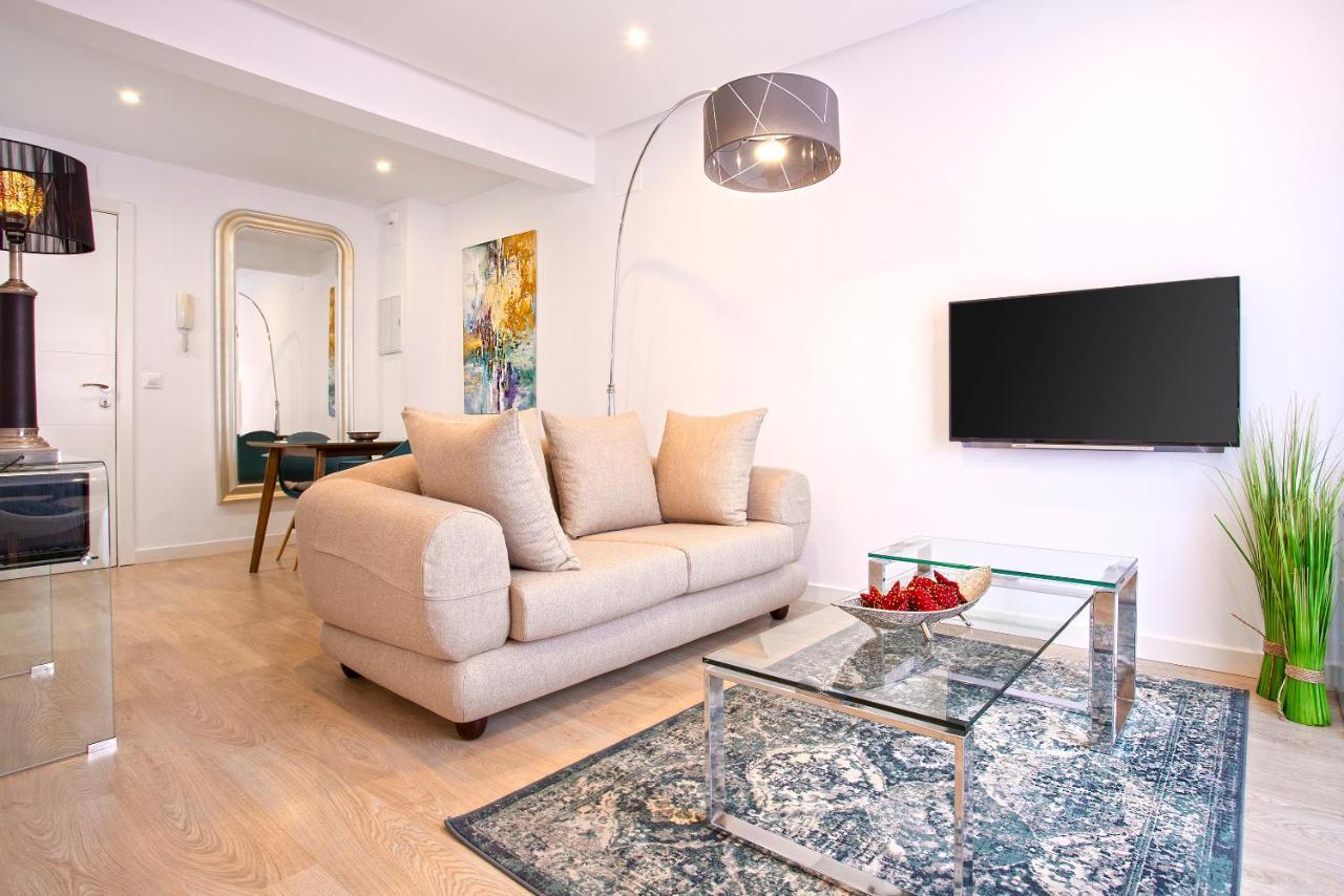 Genteel Home Santa Marta Seville Exterior photo